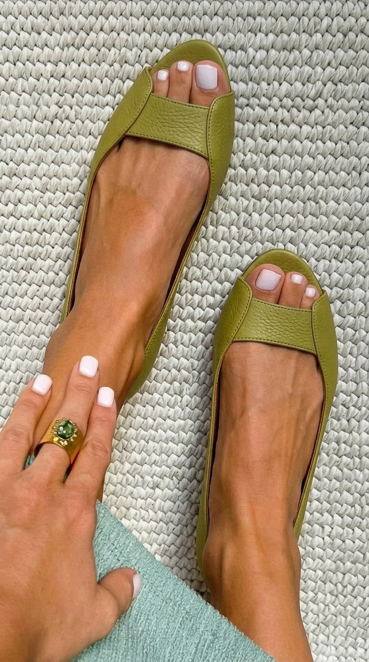 Naya - Golden Comfort Chic Sandals