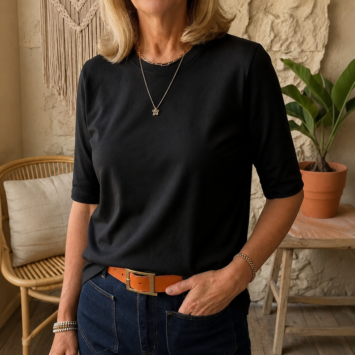 Calvera | Comfort Coverage Tee